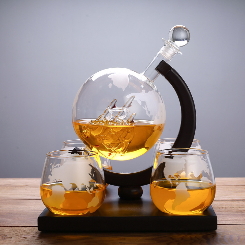 Decantador de whisky con forma - Decanter Globe Set reseña y precio