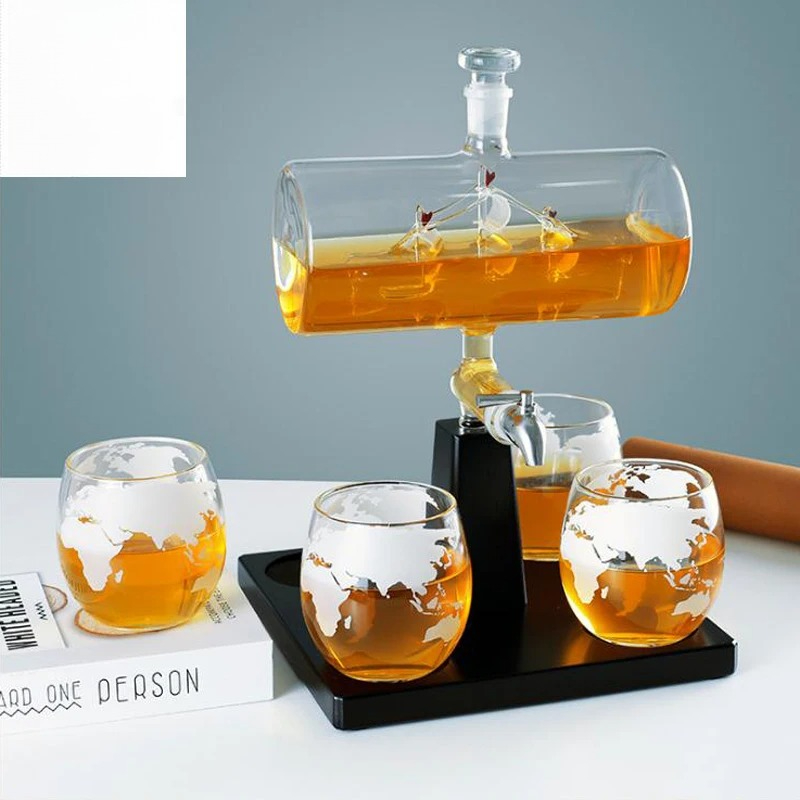 Decantador de whisky con forma - Decanter Globe Set reseña y precio